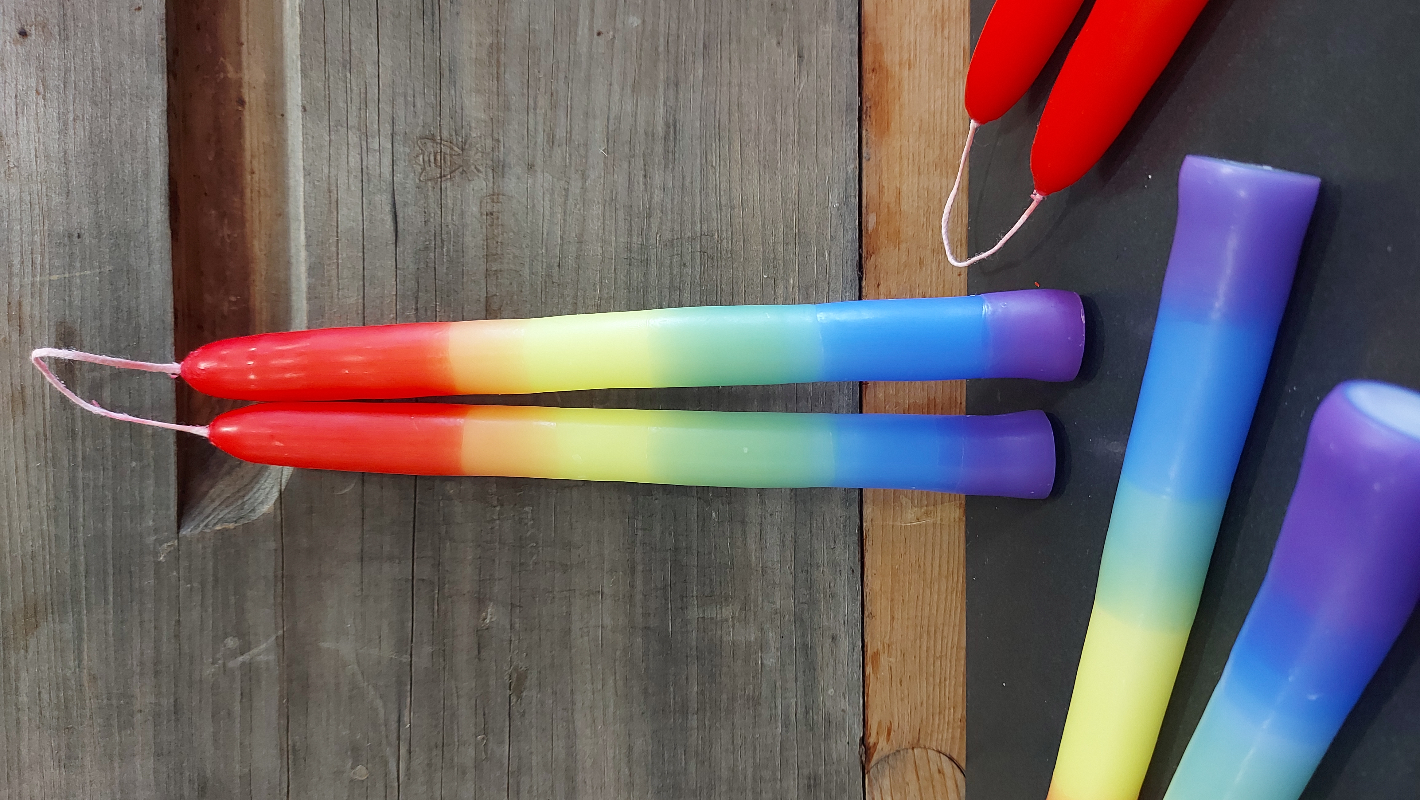 Tafelkerzenpaar Regenbogen